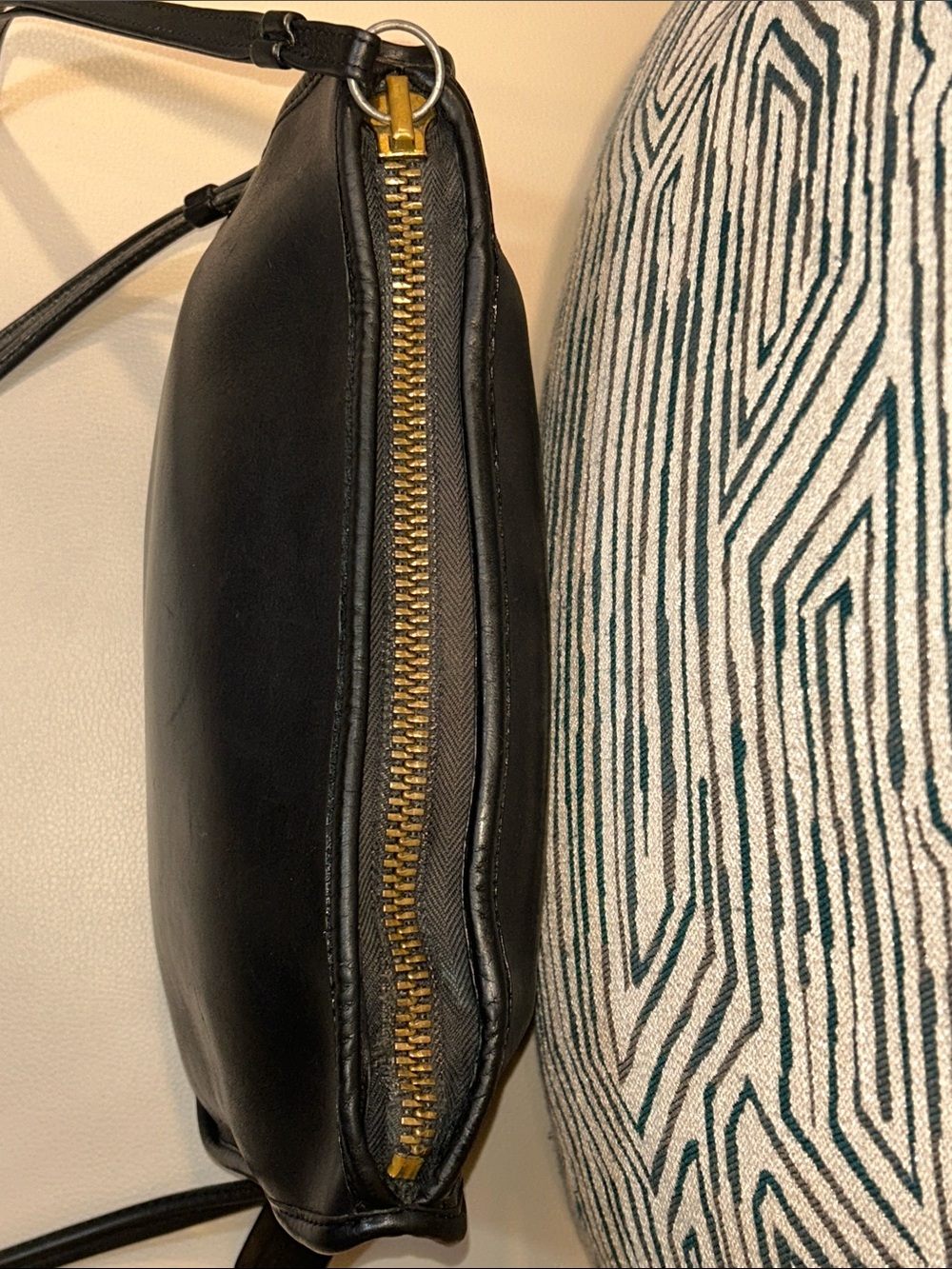 Coach VINTAGE NY Basic Bag Black Leather Clutch - Picture 6 of 17